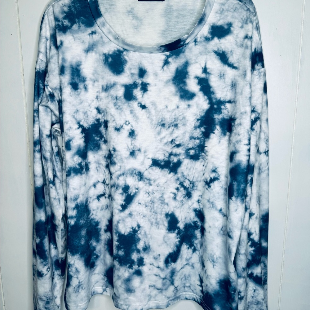 Shein Curve Tie Dye Long Sleeve Top in Size XL Blue and white New